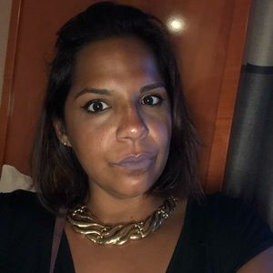 Meet your Posher, Candice